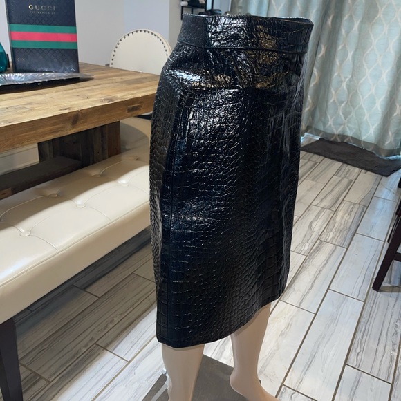 Gucci Croc Print Leather Skirt - Picture 11 of 16